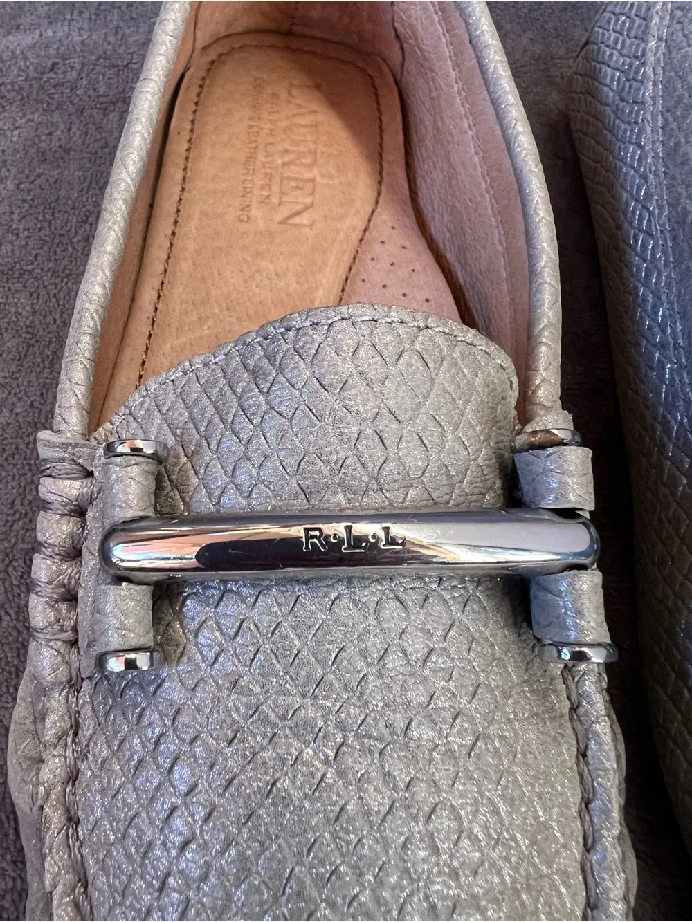 Lauren Ralph Lauren Caliana Snake Embossed Loafers Sz 6 B Leather Silver Soft